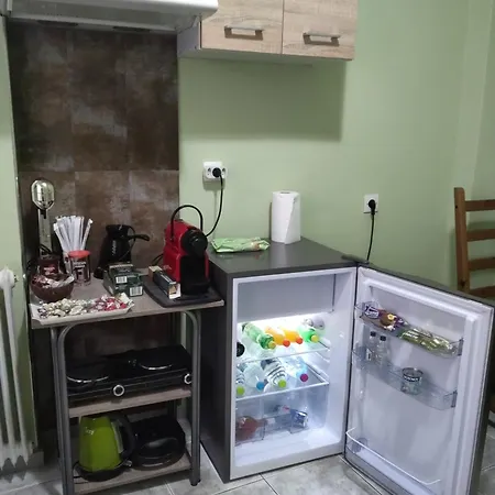 Happy Traveller Волос